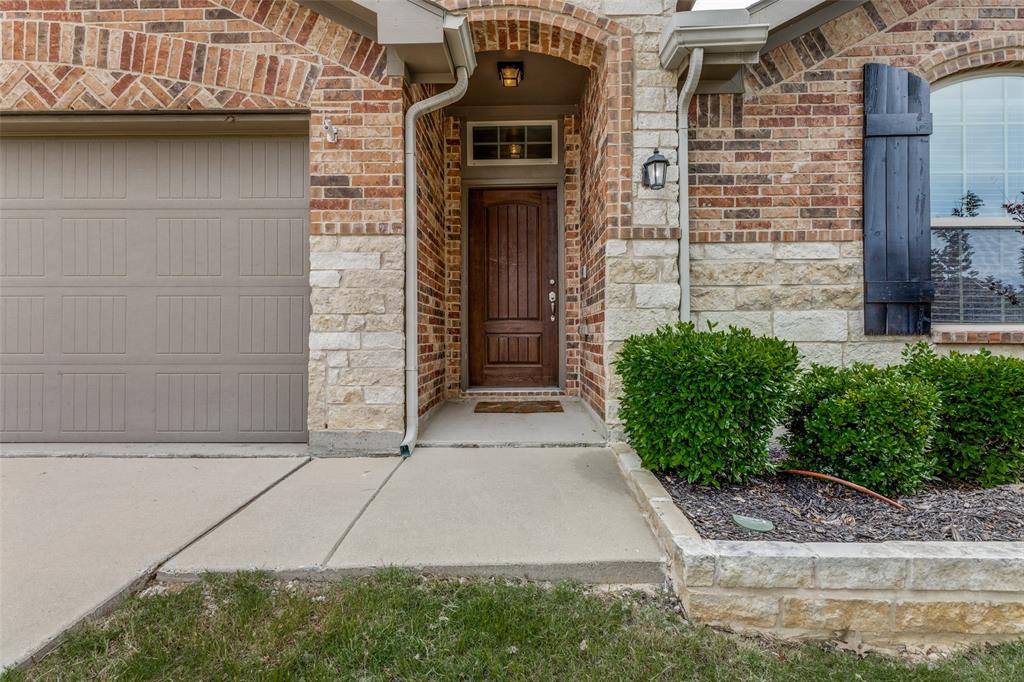 14360 Artisan Drive, Fort Worth, TX 76052