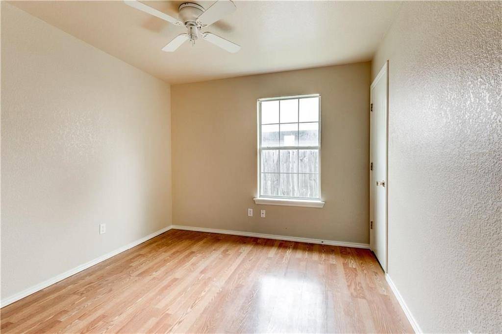 3100 Hale Avenue, Fort Worth, TX 76106