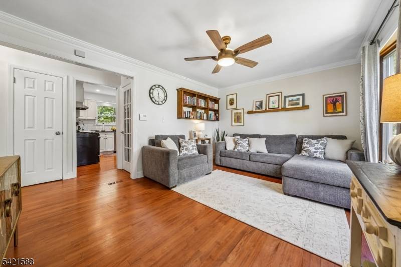 345 Redmont Rd, North Plainfield Boro, NJ 07063
