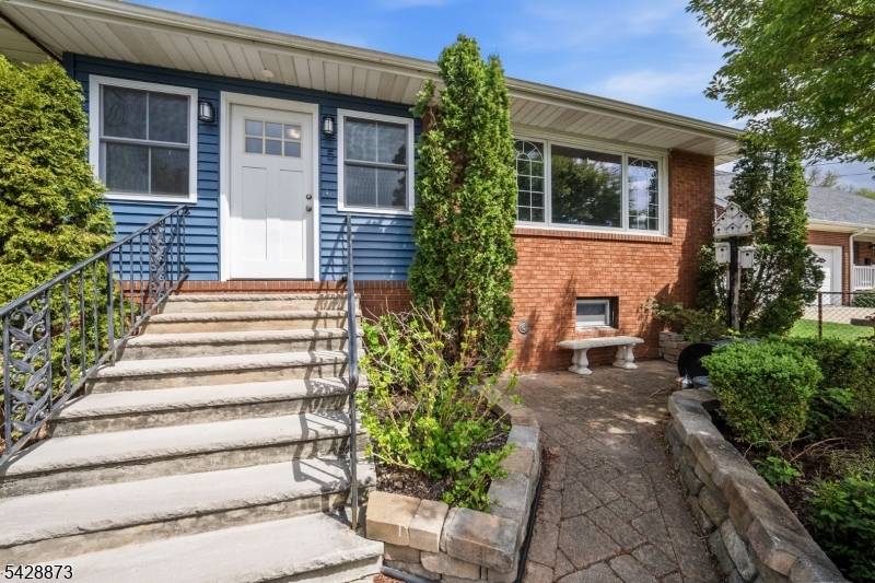 5 Rhode St, Sayreville Boro, NJ 08872