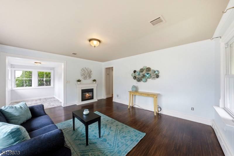 5 Rhode St, Sayreville Boro, NJ 08872