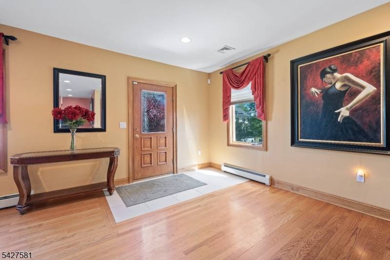 431 Locust Ave, Garwood Boro, NJ 07027