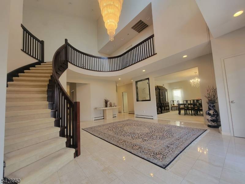 307 Center St, Englewood Cliffs Boro, NJ 07632