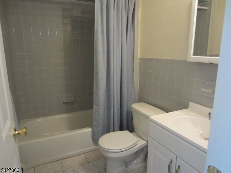 367 Hoover Ave, Bloomfield Twp., NJ 07003