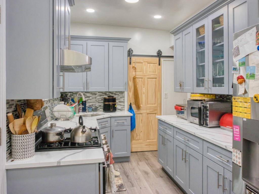 27 East 56th ST, Brooklyn, NY 11203