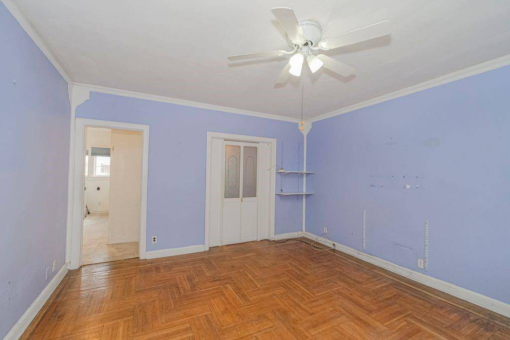 6623 Ovington CT, Brooklyn, NY 11204