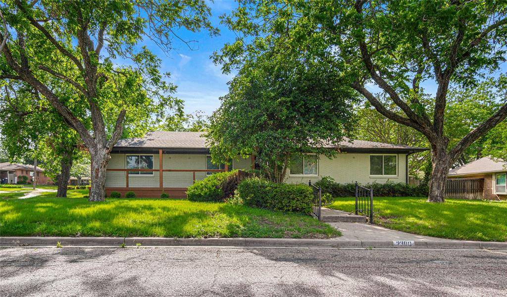2300 Starr Drive, Waco, TX 76710