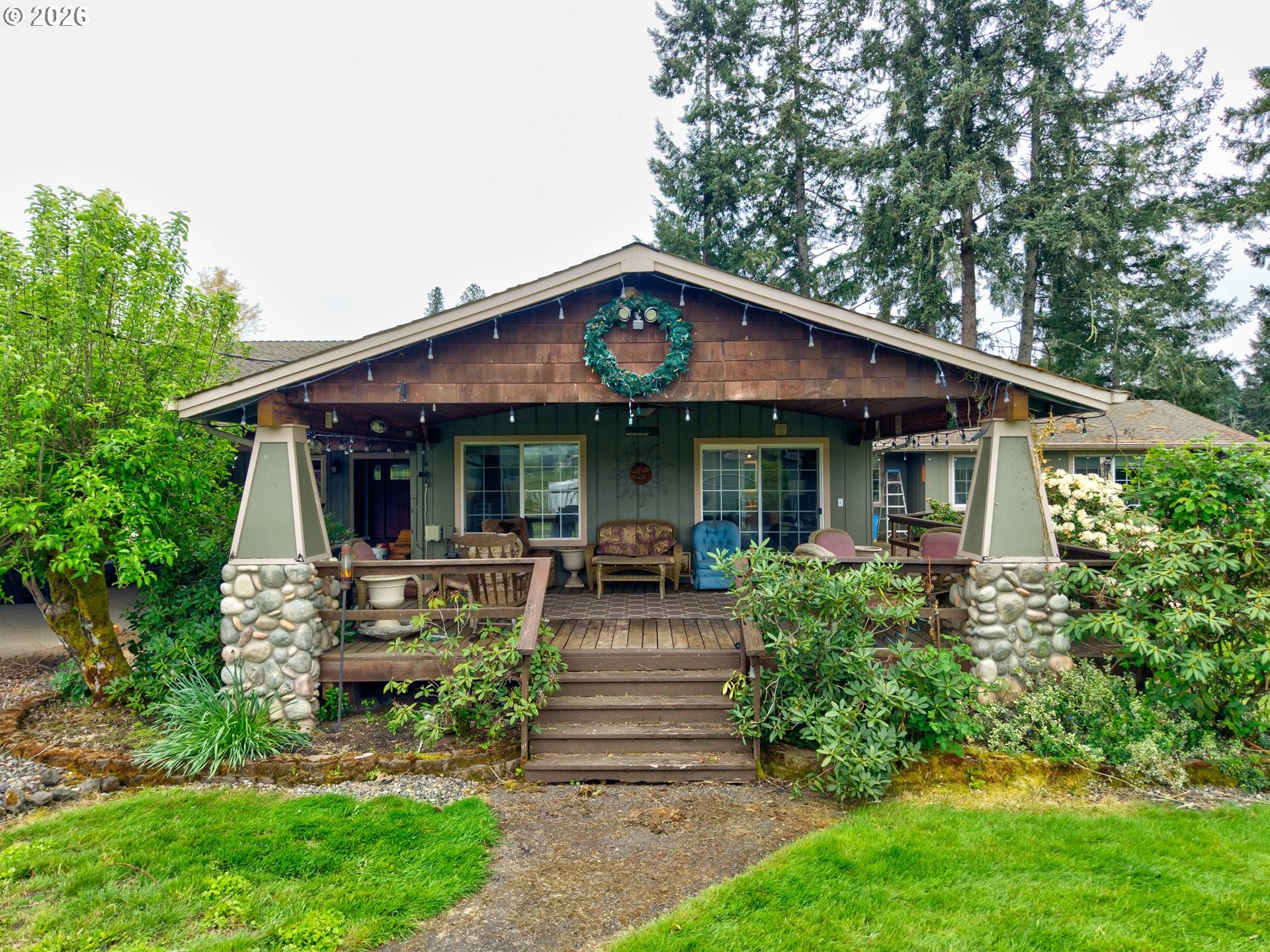 562 HUNTLEY CREEK LN, Roseburg, OR 97470