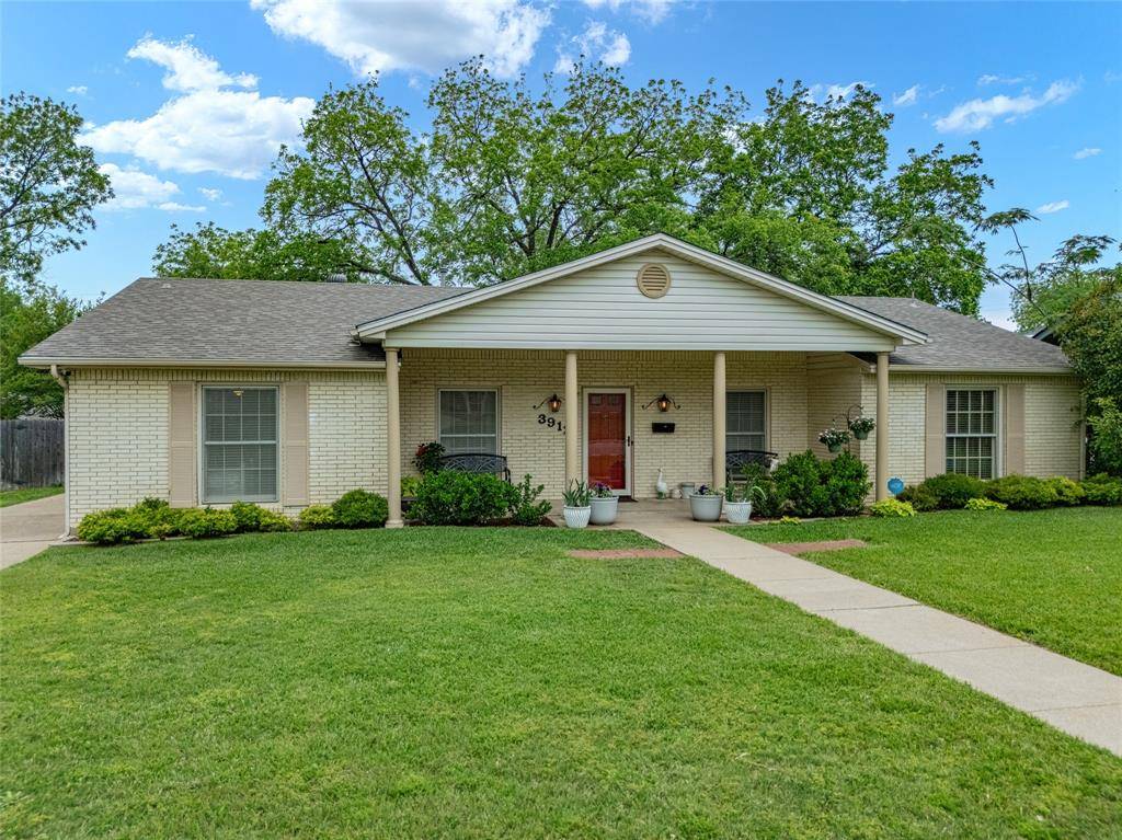 3912 Twilight Drive S, Benbrook, TX 76116