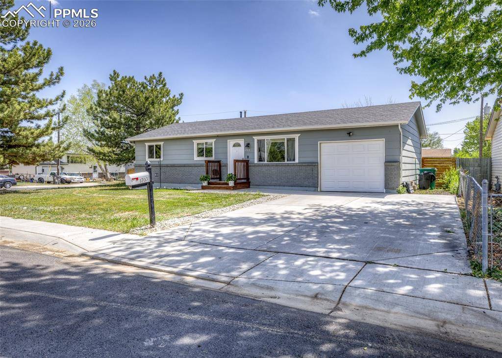 1703 Harrow RD, Colorado Springs, CO 80906