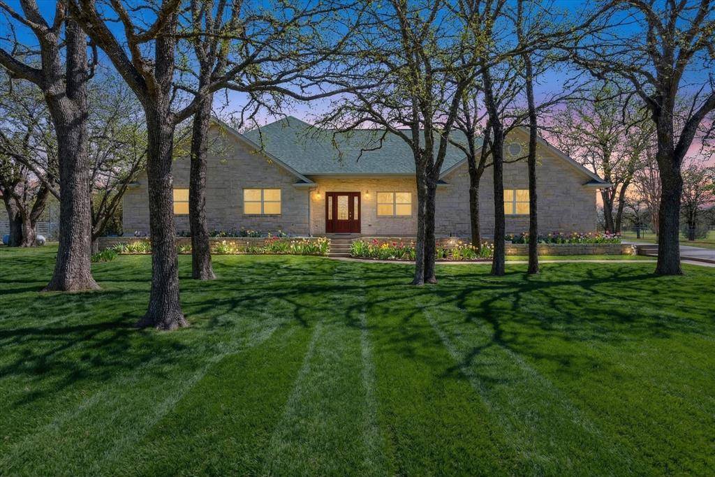 1118 County Road 325, Glen Rose, TX 76043