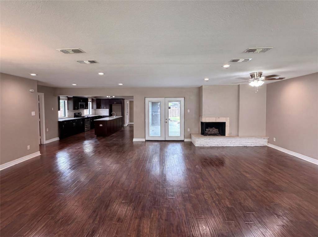 3255 Whitehall Drive, Dallas, TX 75229