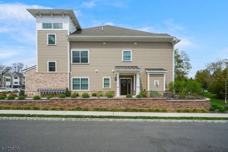 5 Mcnerney Ln, Florham Park Boro, NJ 07932