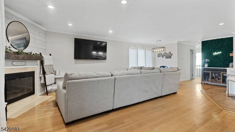 42 Triumph Ct A #A, East Rutherford Boro, NJ 07073