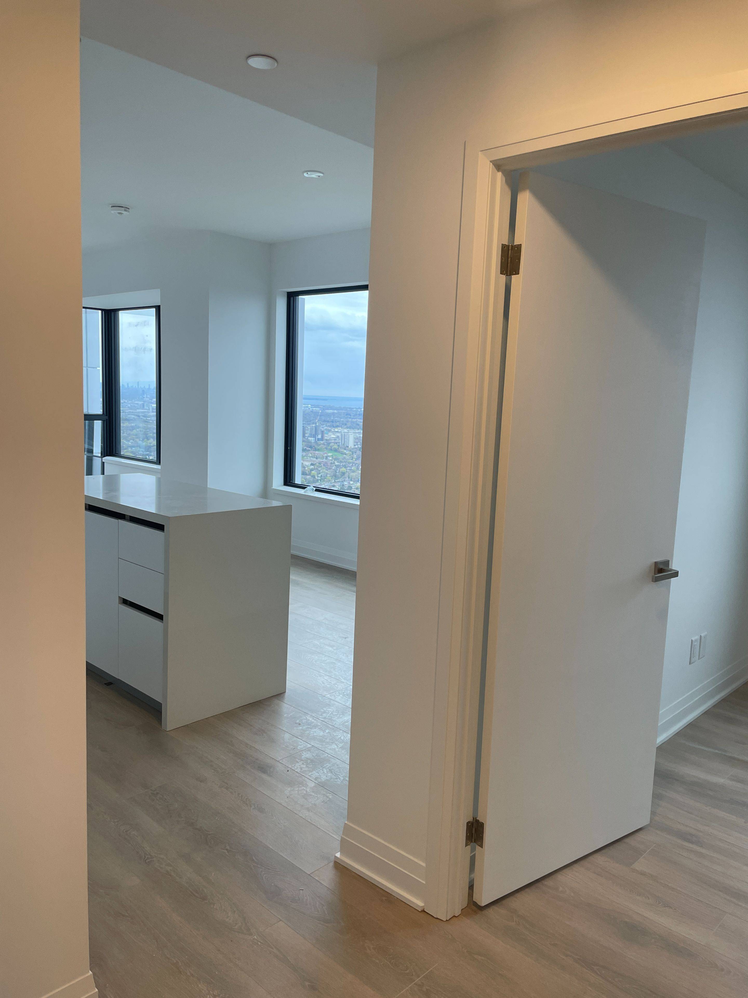 4015 The Exchange ST #5702, Mississauga, ON L5B 0N9