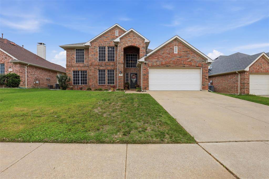 2810 Hammond Drive, Grand Prairie, TX 75052