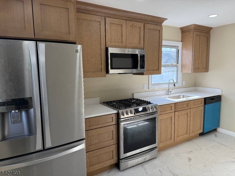 595 Elm Ave, Saddle Brook Twp., NJ 07663