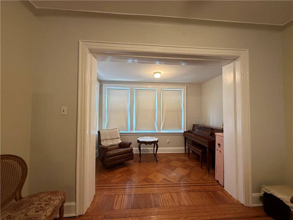9004 Fort Hamilton Pkwy, Brooklyn, NY 11209