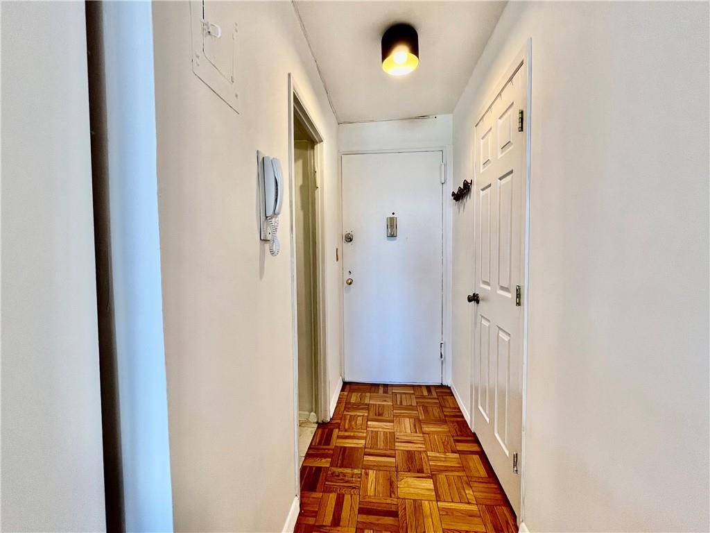 1360 Ocean Pkwy #8C, Brooklyn, NY 11230