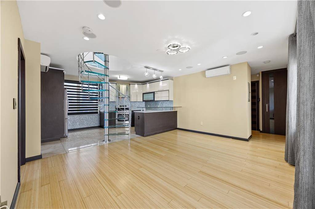 2969 Brighton 1st ST #PH4, Brooklyn, NY 11235