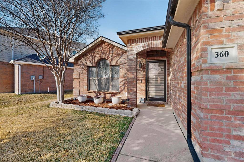 360 Fossil Bridge Drive, Fort Worth, TX 76131