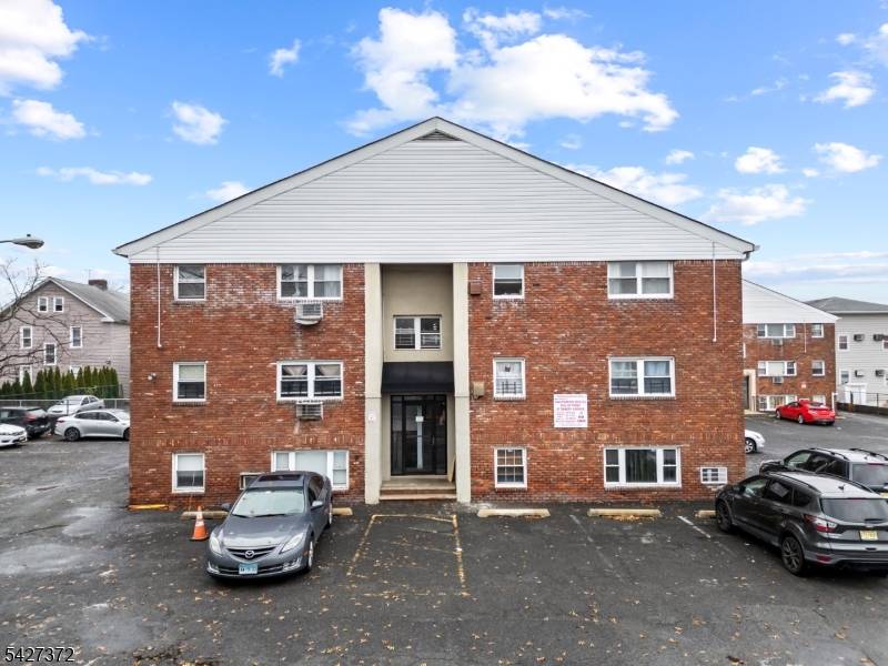 826 W Grand St, UNIT 2K, Elizabeth City, NJ 07202