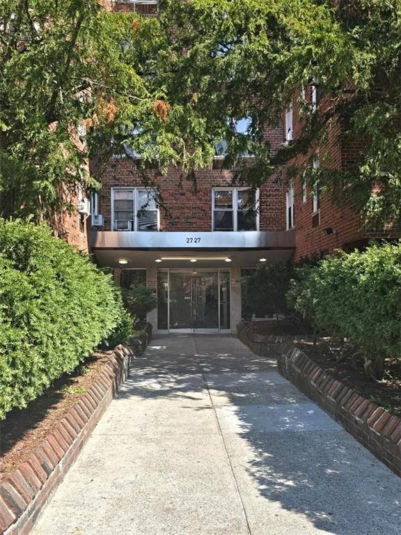 2727 Ocean Pkwy #18D, Brooklyn, NY 11235