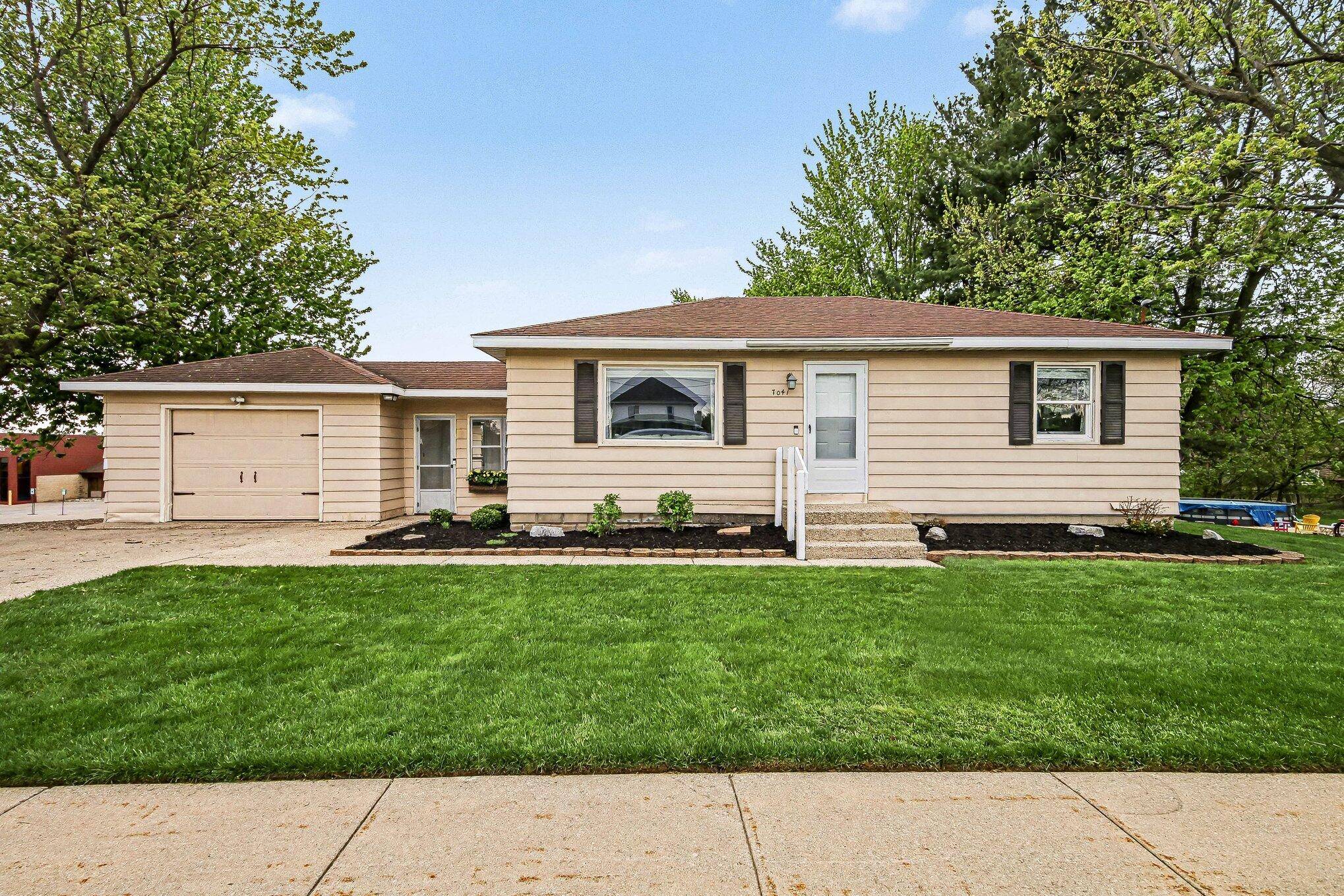 7041 28th AVE, Georgetown Twp, MI 49426