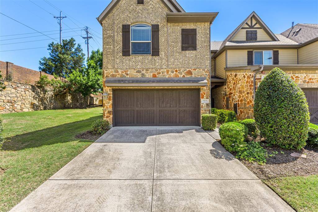 1014 Brook Forest Lane, Euless, TX 76039
