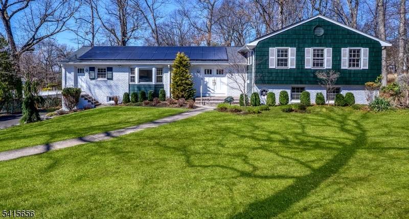 3 Sylvan Ct, Livingston Twp., NJ 07039