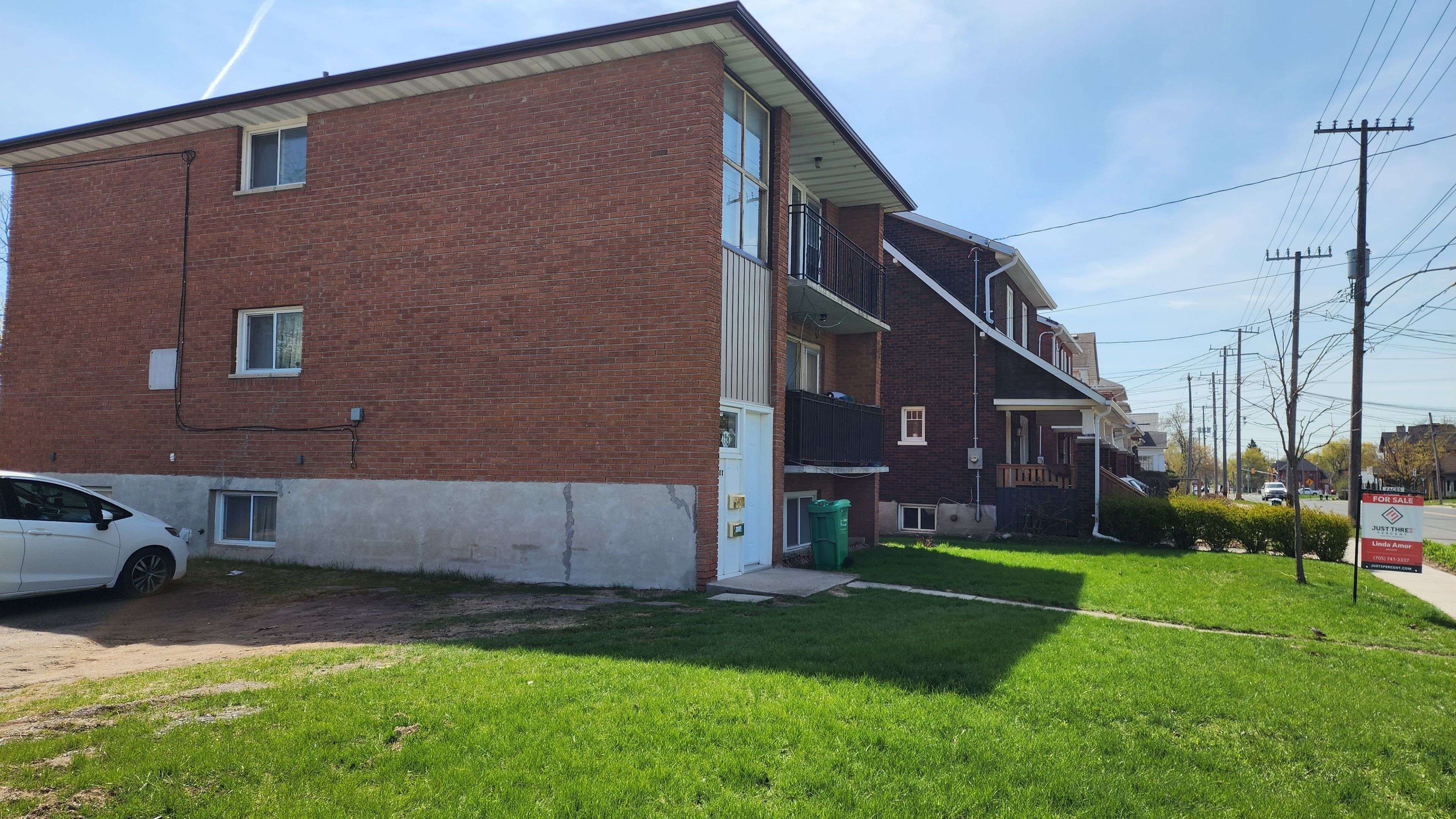 198 Aylmer ST N, Peterborough, ON K9J 3K1