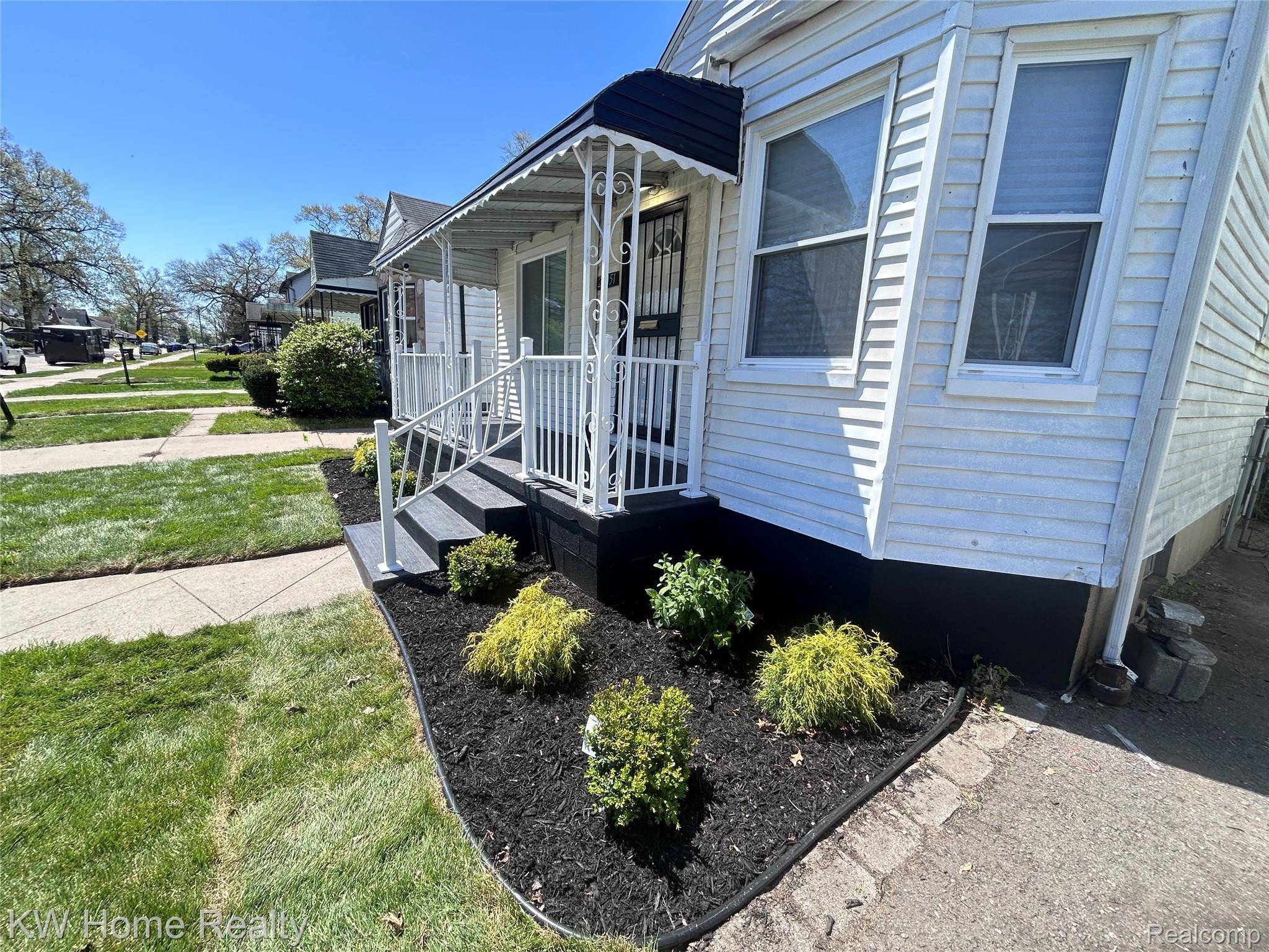 20051 Prairie ST, Detroit, MI 48221