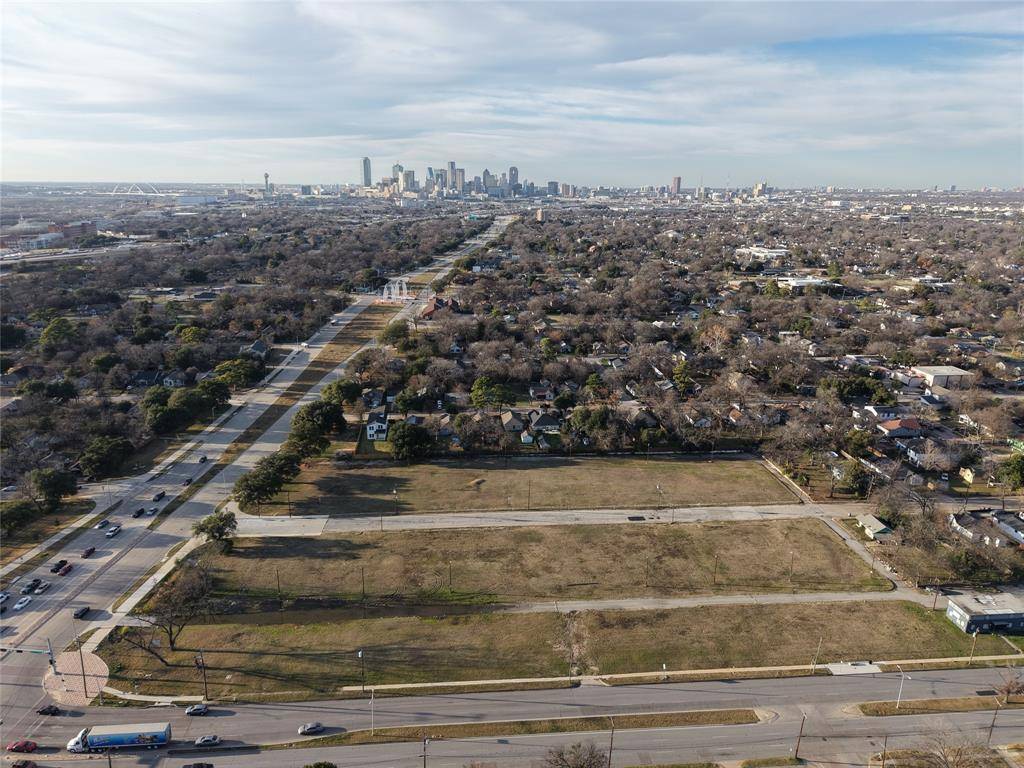 1627 E Woodin Boulevard, Dallas, TX 75203