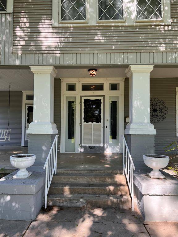 505 N Elm Street, Comanche, TX 76442