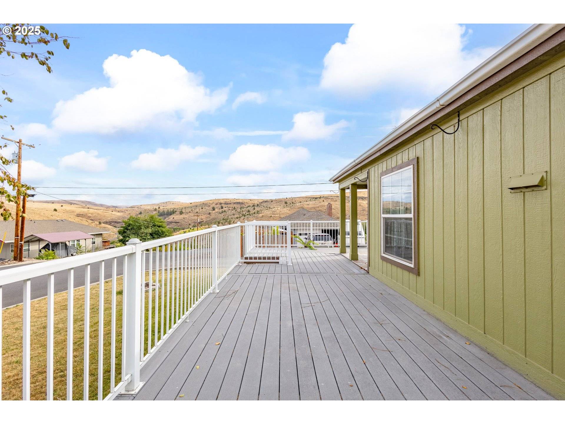 299 4TH ST, Maupin, OR 97037