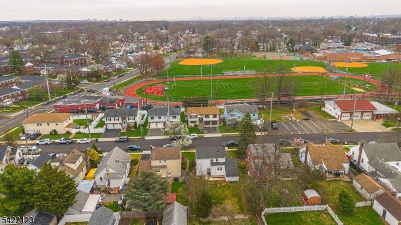 612 Laurel Ave, Roselle Park Boro, NJ 07204