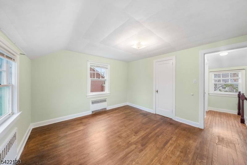612 Laurel Ave, Roselle Park Boro, NJ 07204