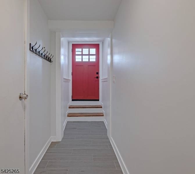 20 S Corabelle Ave, Lodi Boro, NJ 07644