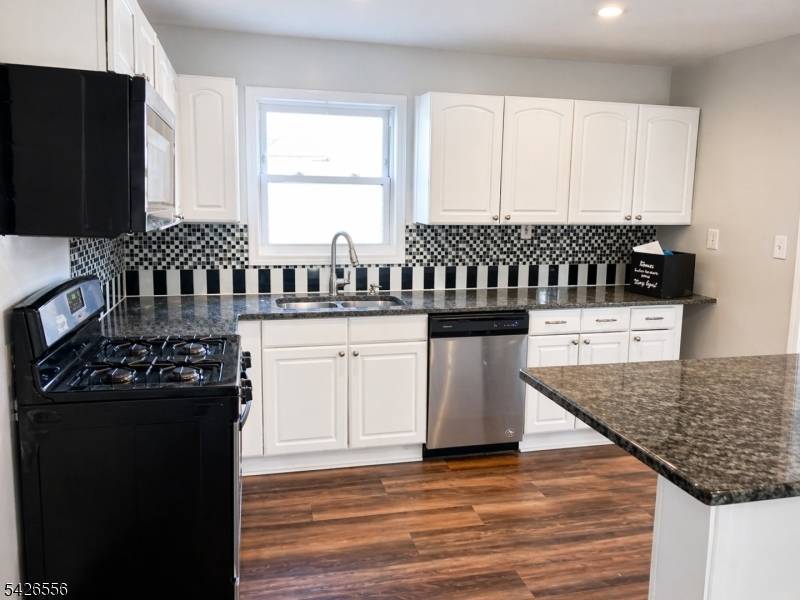 94 S 21St Ave, Manville Boro, NJ 08835
