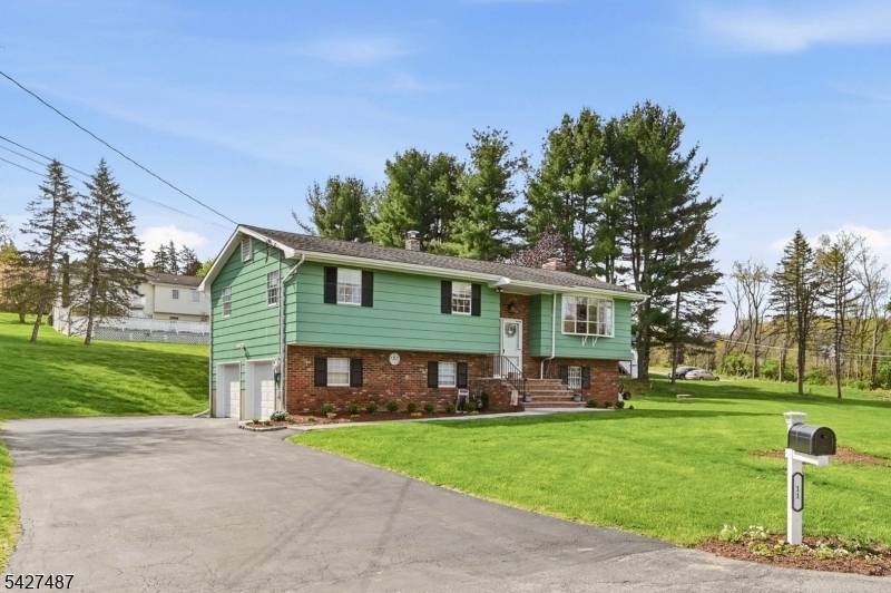 11 Davis Ter, Andover Twp., NJ 07860