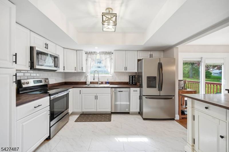 11 Davis Ter, Andover Twp., NJ 07860
