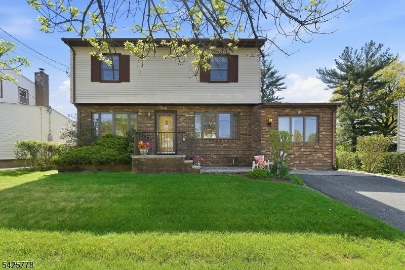 38 Atkins Ter, East Rutherford Boro, NJ 07073