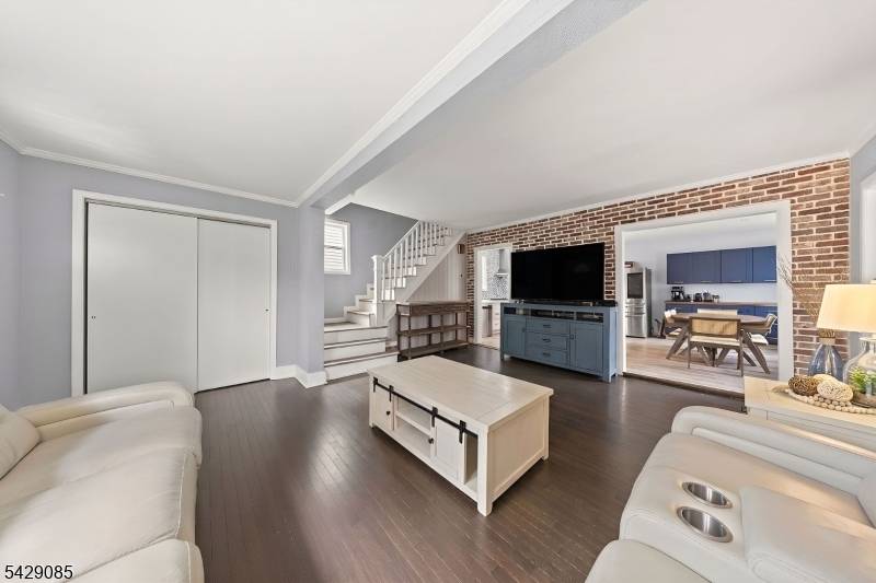 71 Spring St, Nutley Twp., NJ 07110