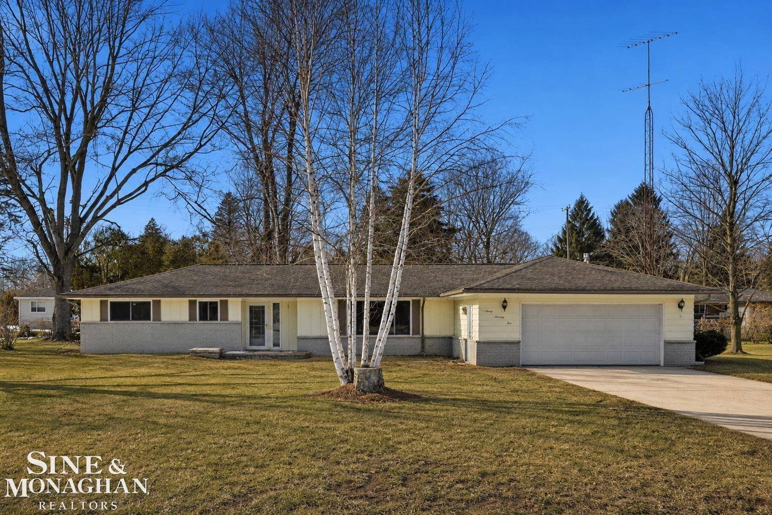 3075 Westcott DR, Port Huron Twp, MI 48060