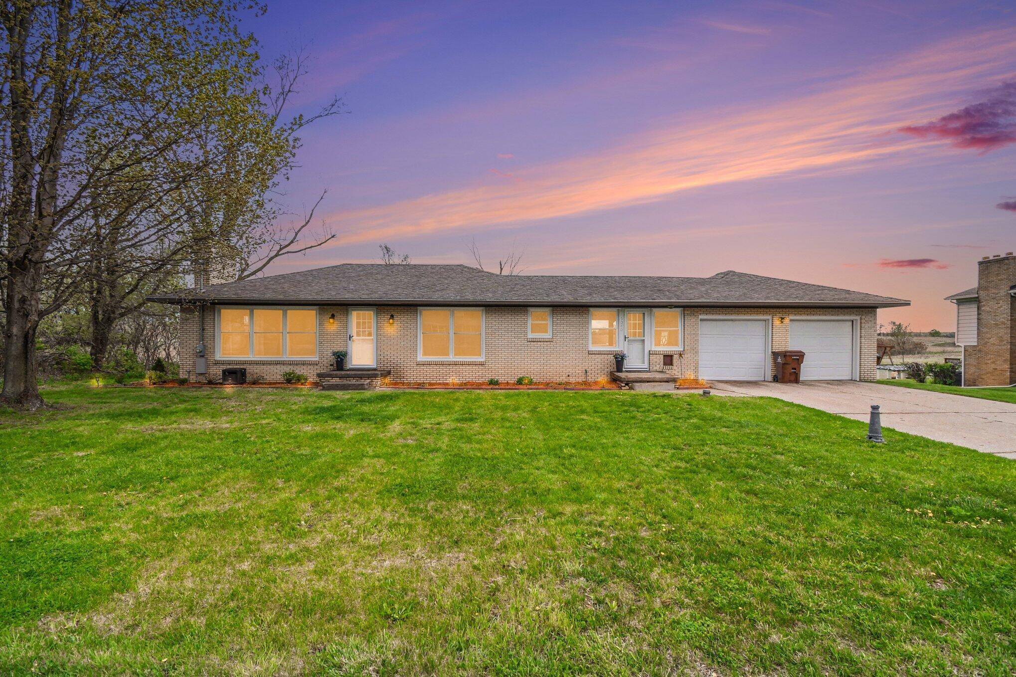 1040 6 Mile RD NW, Alpine Twp, MI 49321