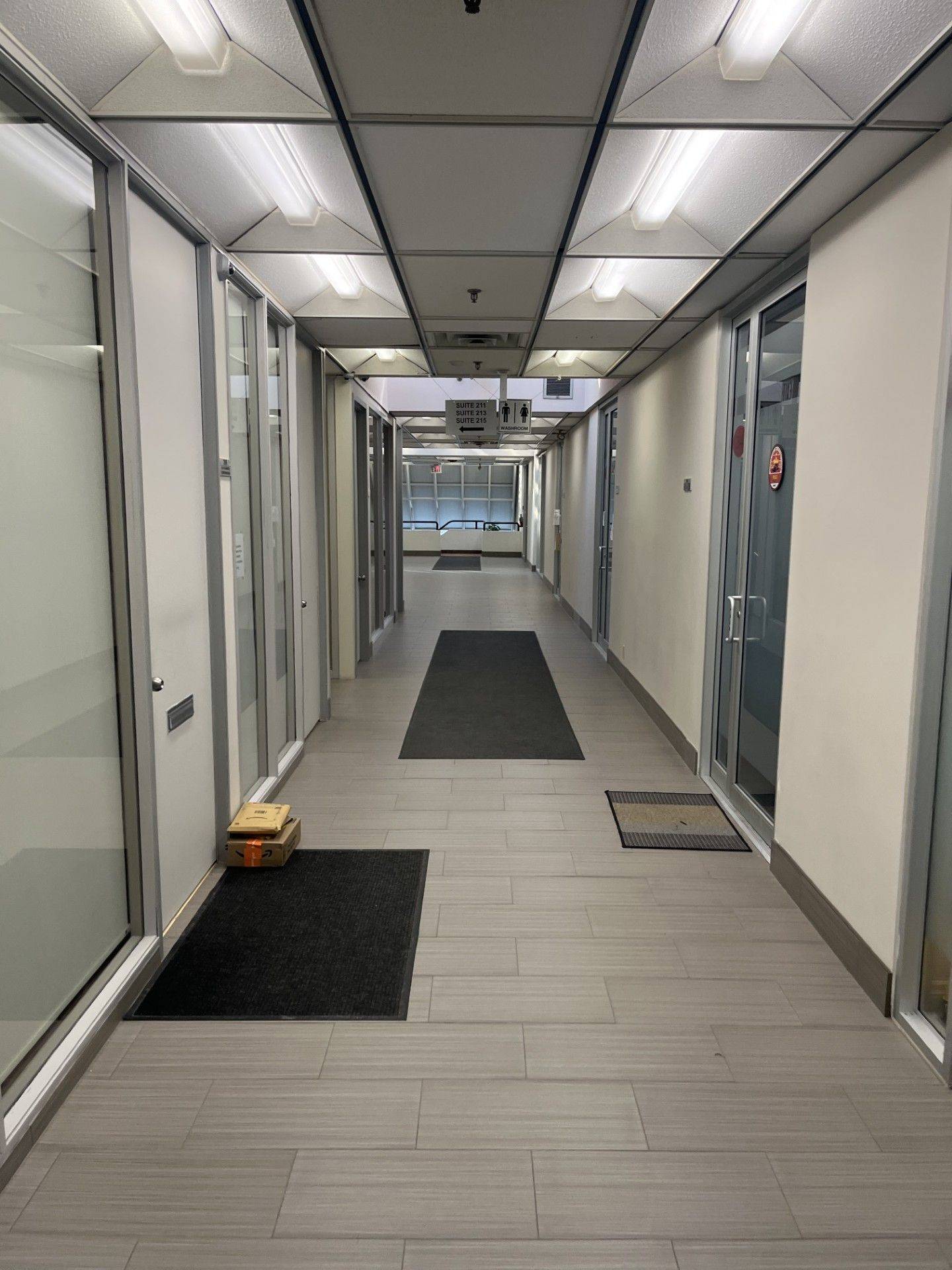 19 Waterman AVE #211, Toronto E03, ON M4B 1Y2