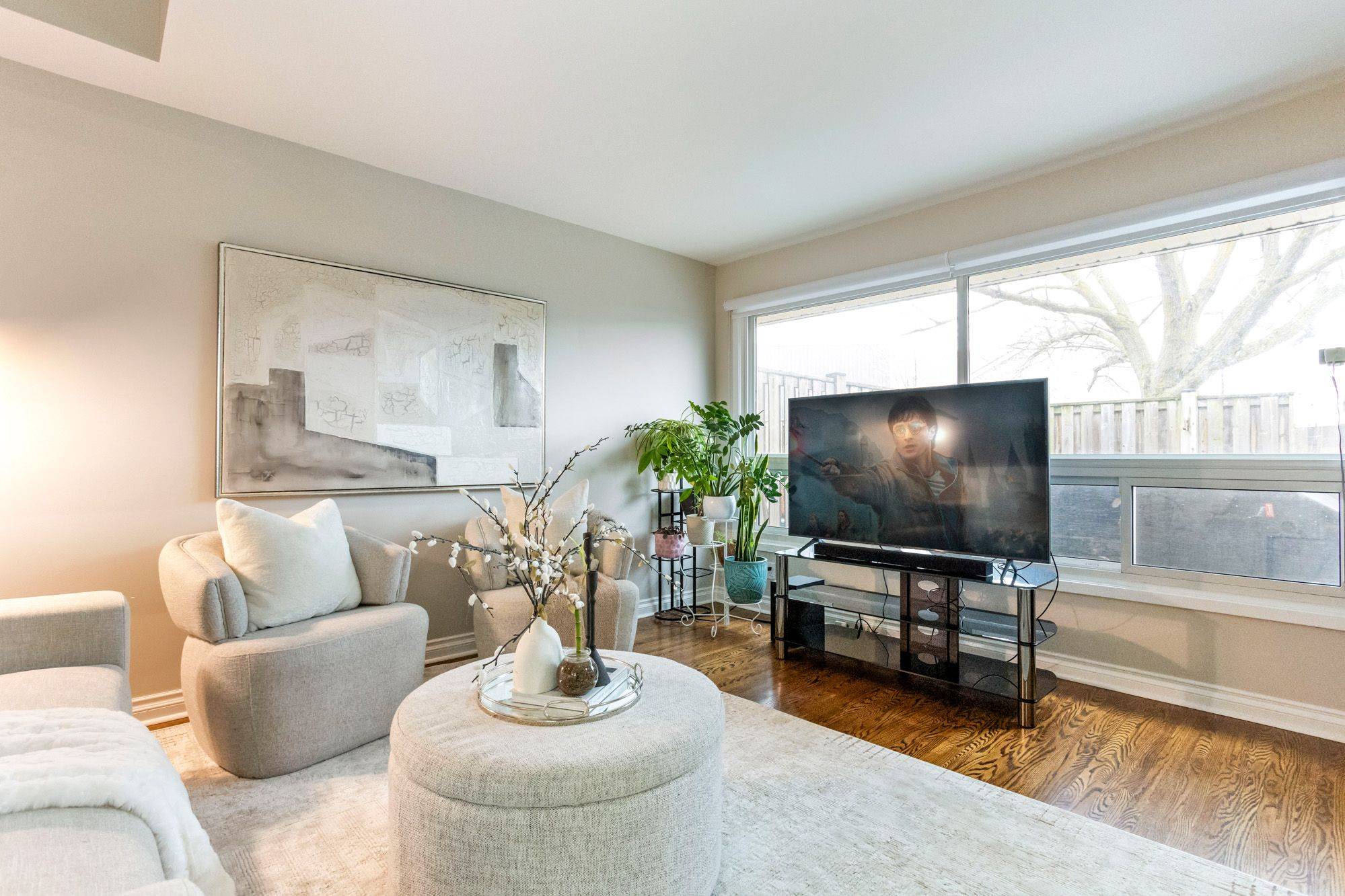 7 Viking CT #406, Grimsby, ON L3M 3T8