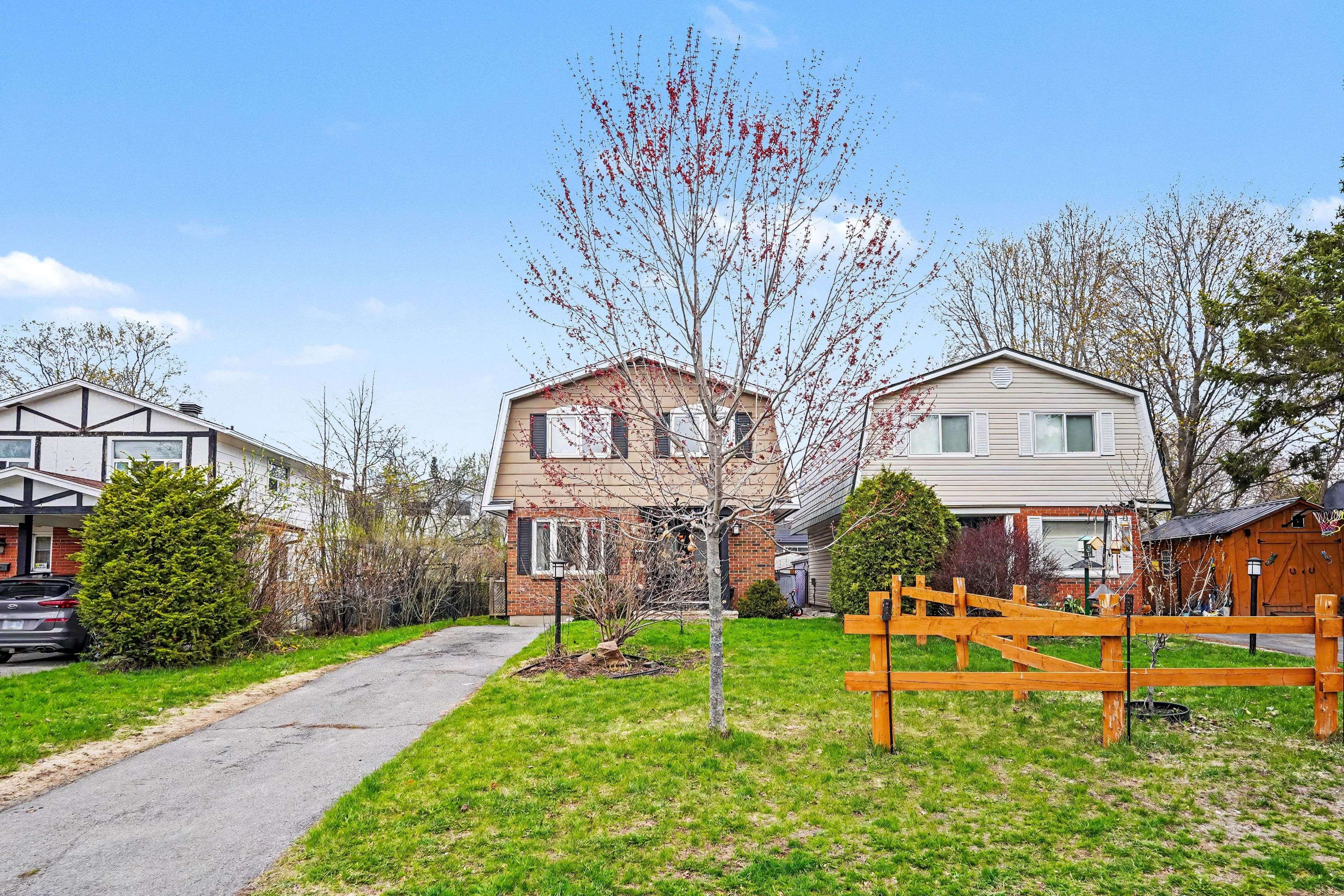 62 Priam WAY, Bells Corners And South To Fallowfield, ON K2H 8S8