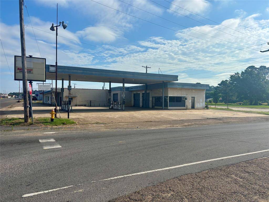 413 S Main Street, Springhill, LA 71075