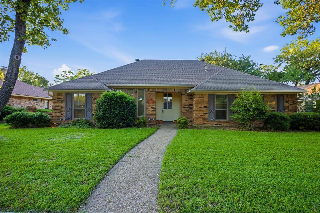 217 Willowcrest Drive, Garland, TX 75040